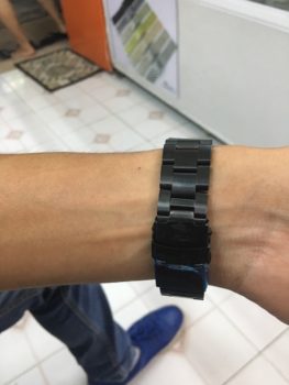 dây kim loại màu đen citizen