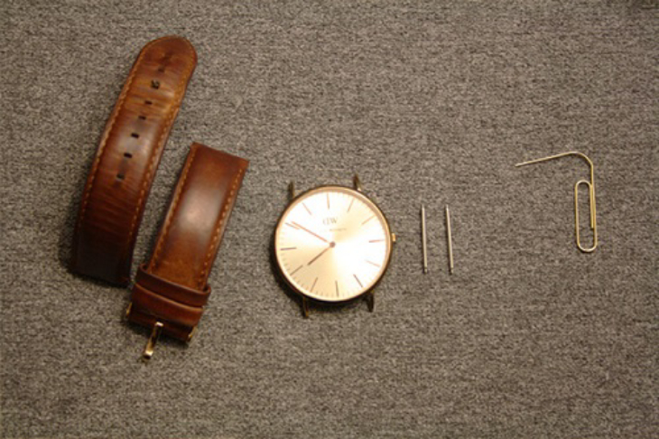 đánh bóng dây da đồng hồ