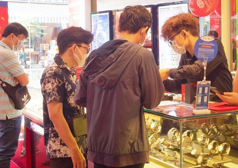 đồng hồ nam quận 7