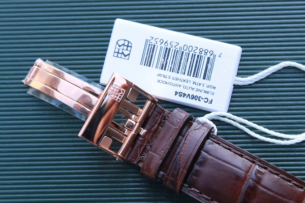 Khóa bướm dây da đồng hồ