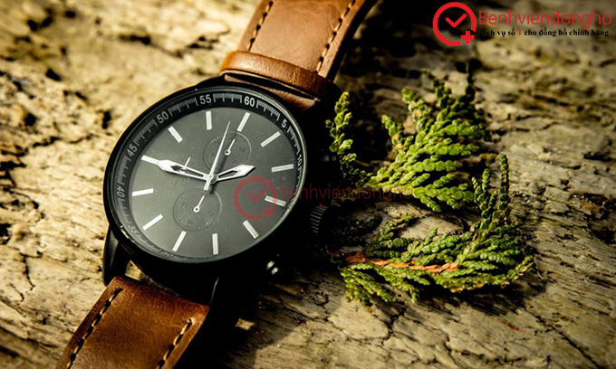 Xử lý mùi hôi dây da đồng hồ